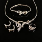 5-teiliges Schmuckset, Silber 925, Gesamtgewicht 47g, bestehend aus Collier, dazu passendem Armband