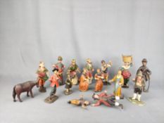 Großes Konvolut 16 Figuren/ Figurengruppen, 19. Jahrhundert, Holz, farbig bemalt, anbei Zusatzteile