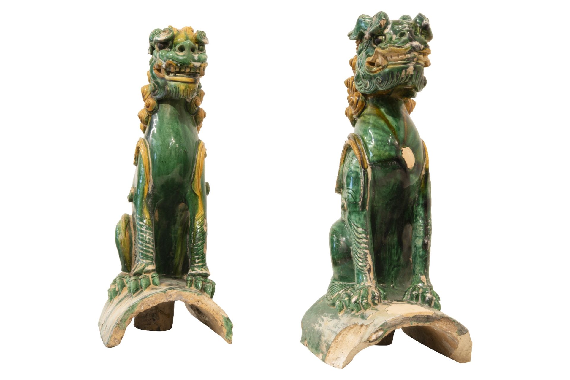 Sancai Ming Dynastie, Paar glasierte buddhistische Loewen-Dachziegel | A pair of Sancai Glazed Buddi - Image 3 of 5