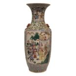 Eine Grosse Vase in Famille Rose | A Large Vase in Famille Rose