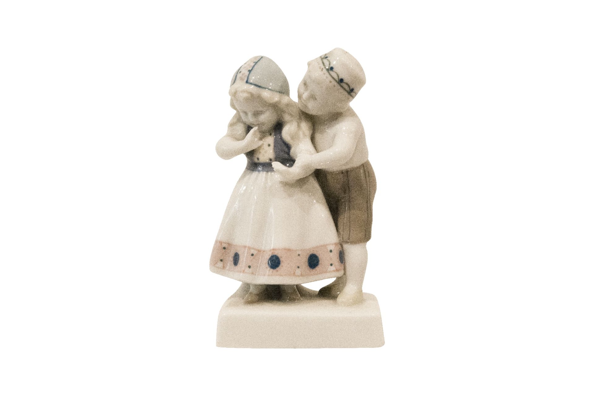 Porzellanmanufaktur Goebel Erste Liebe | Goebel Porcelain Manufa ctory First Love