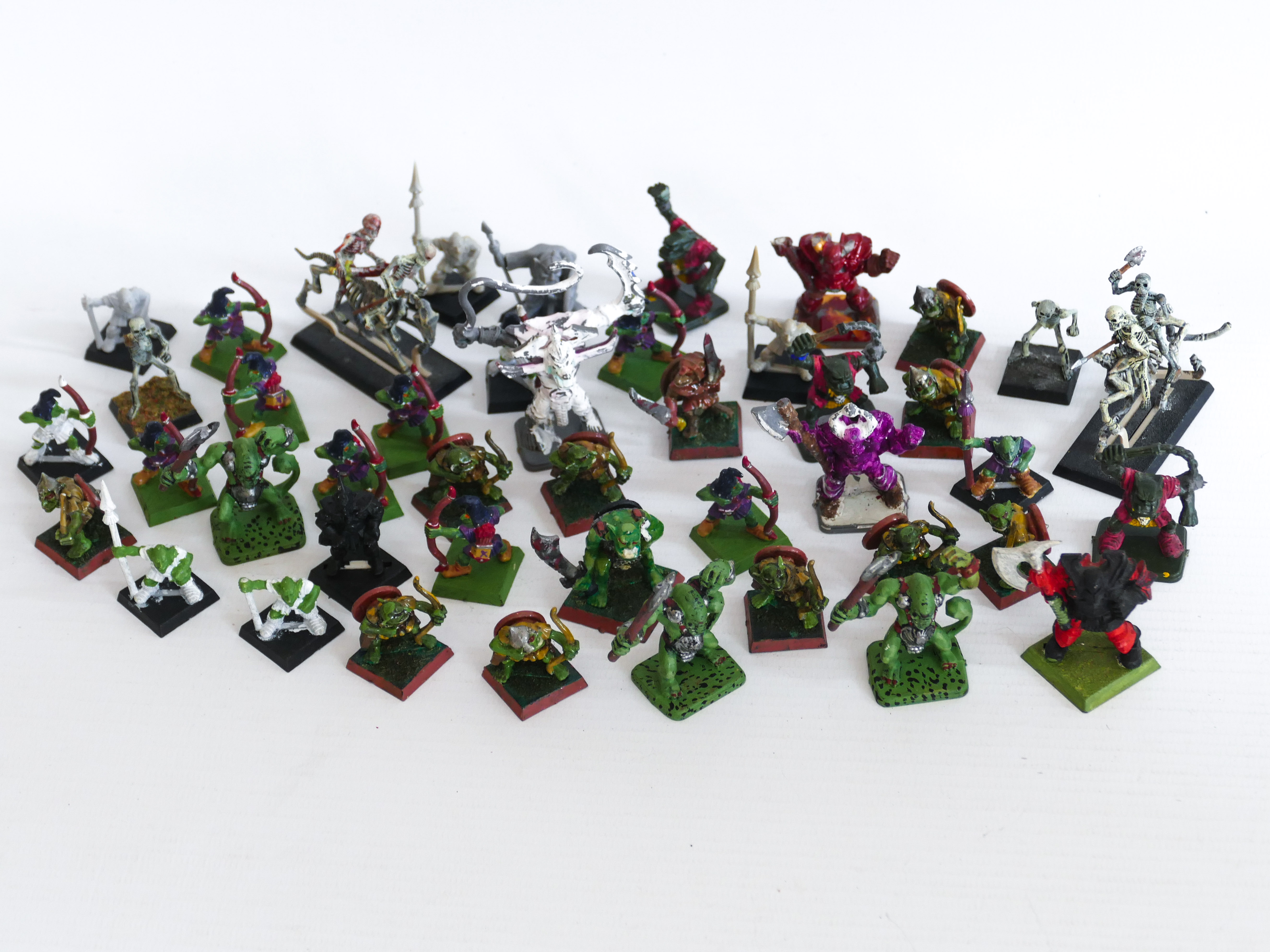 WARHAMMER FANTASY VINTAGE PLASTIC CHAOS ORC GOBLIN MINIATURES LOT. GAMES WORKSHOP. 1980's / 1990's