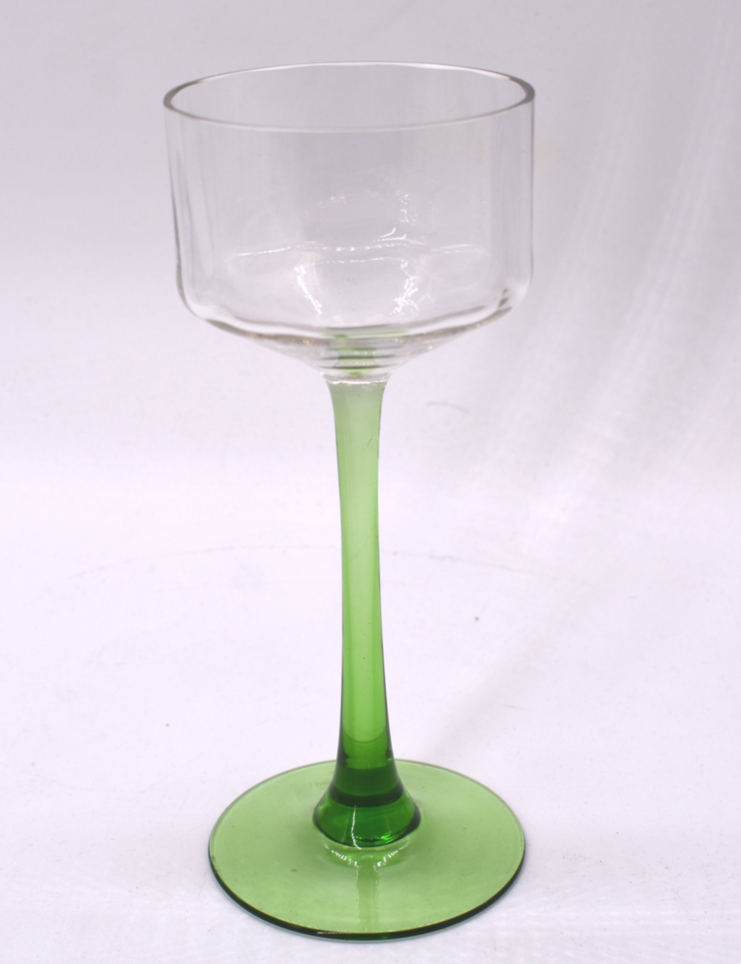 4x Green Stem Glasses - Image 2 of 4