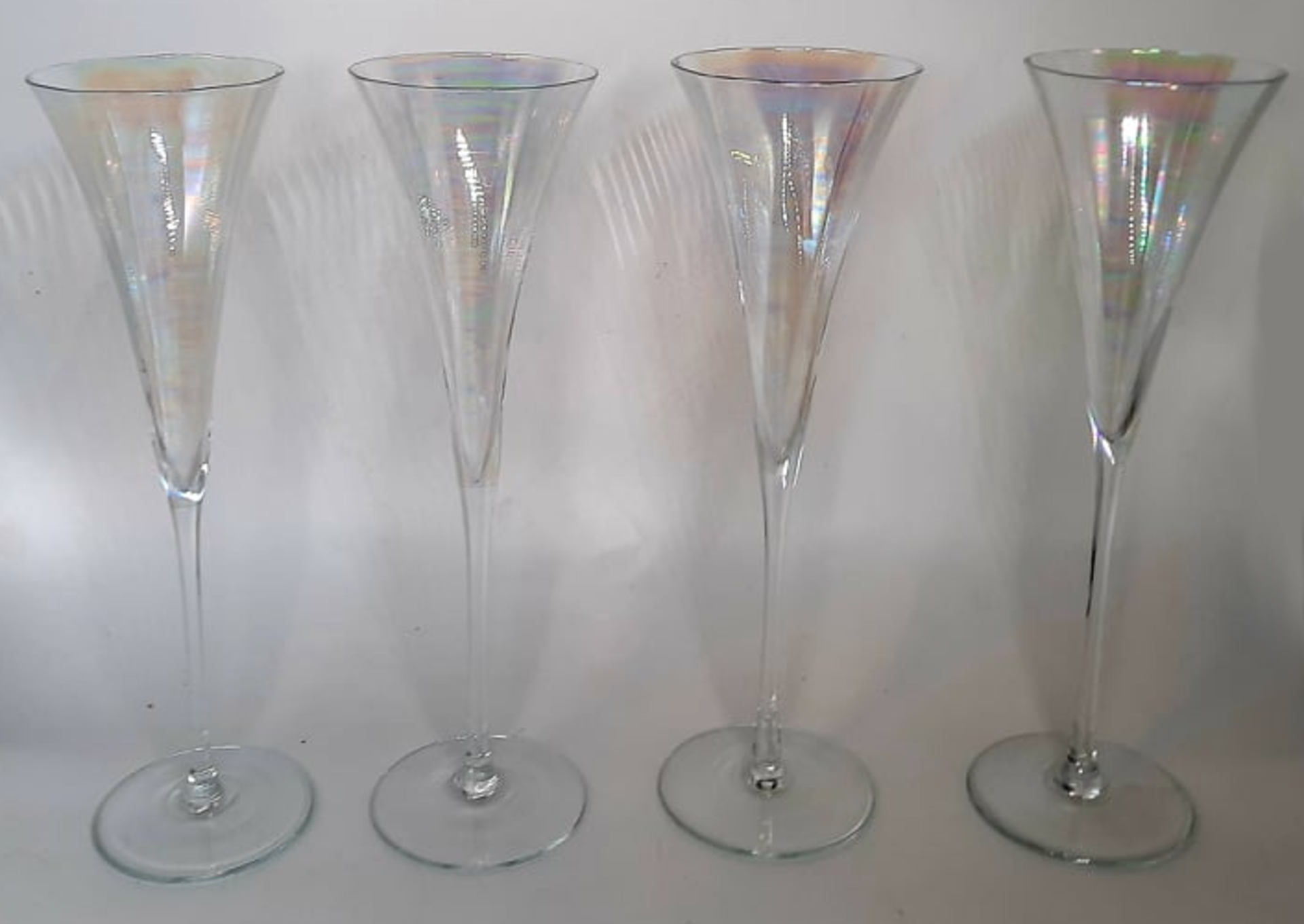 4x Trumpet Glasses | iridescent