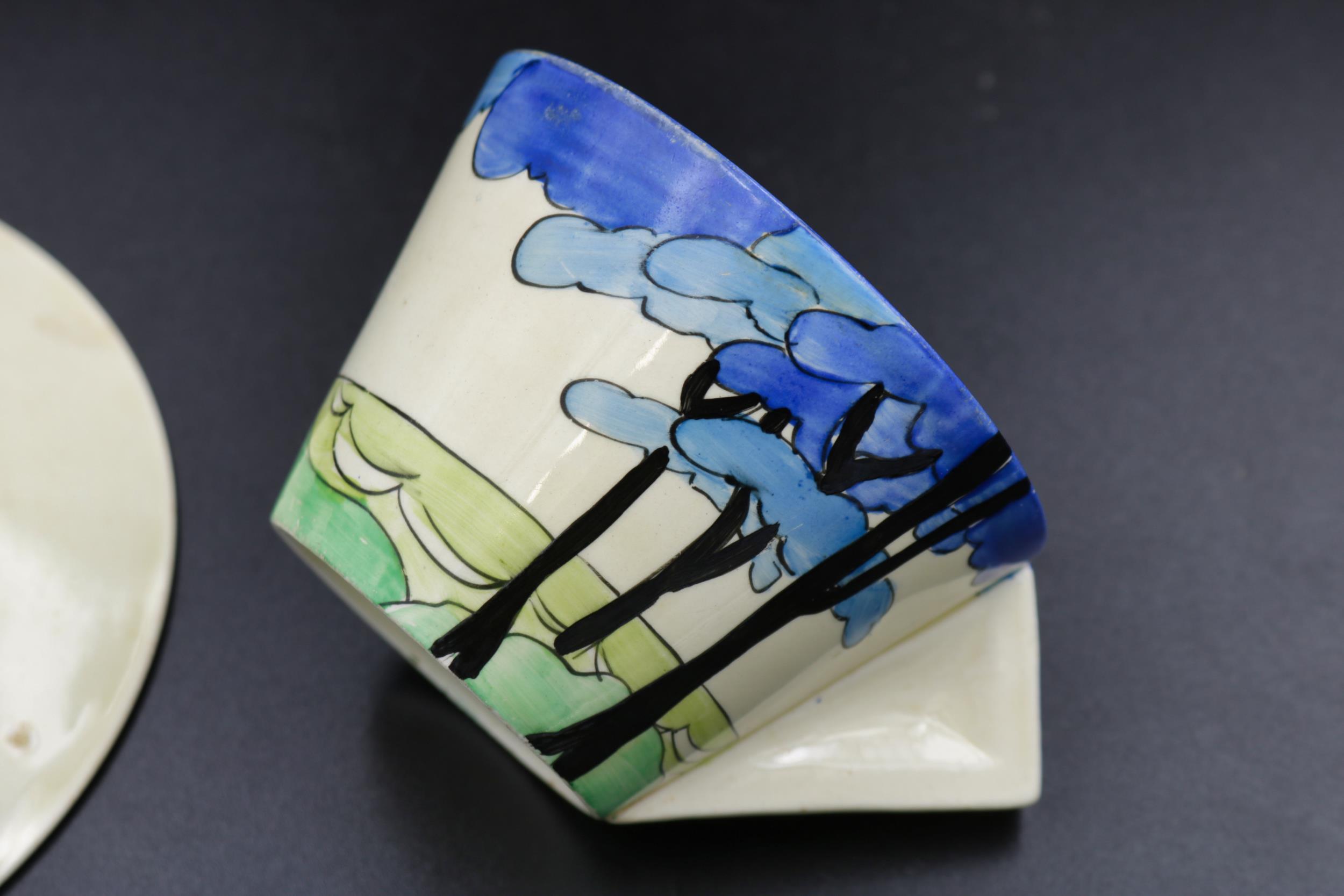 Clarice Cliff, tea cup & saucer Blue firs. Dating 1930s. No damage tiny flaking on paintwork - Bild 7 aus 8