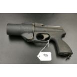 Webley Schermuly 1.5 inch signal Pistol Serial No. H21991, 4 inch barrel with lanyard swivel on