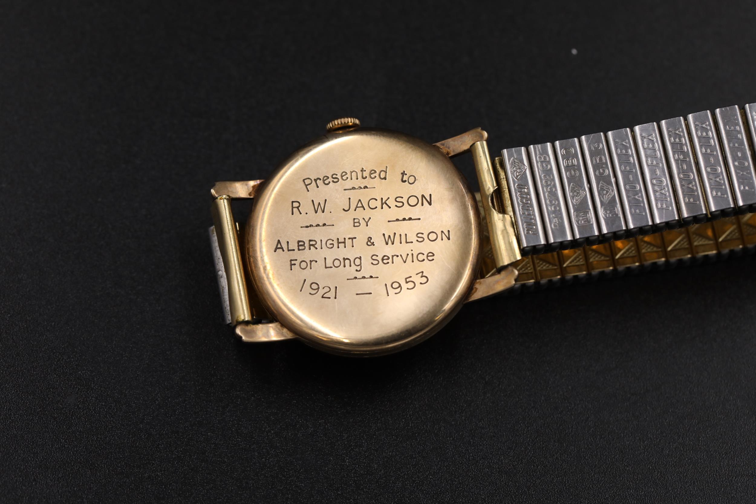 Men's 9ct gold watch circa 1952 Vintage Timor Perry, Birmingham. In working and clean condition. - Image 4 of 8