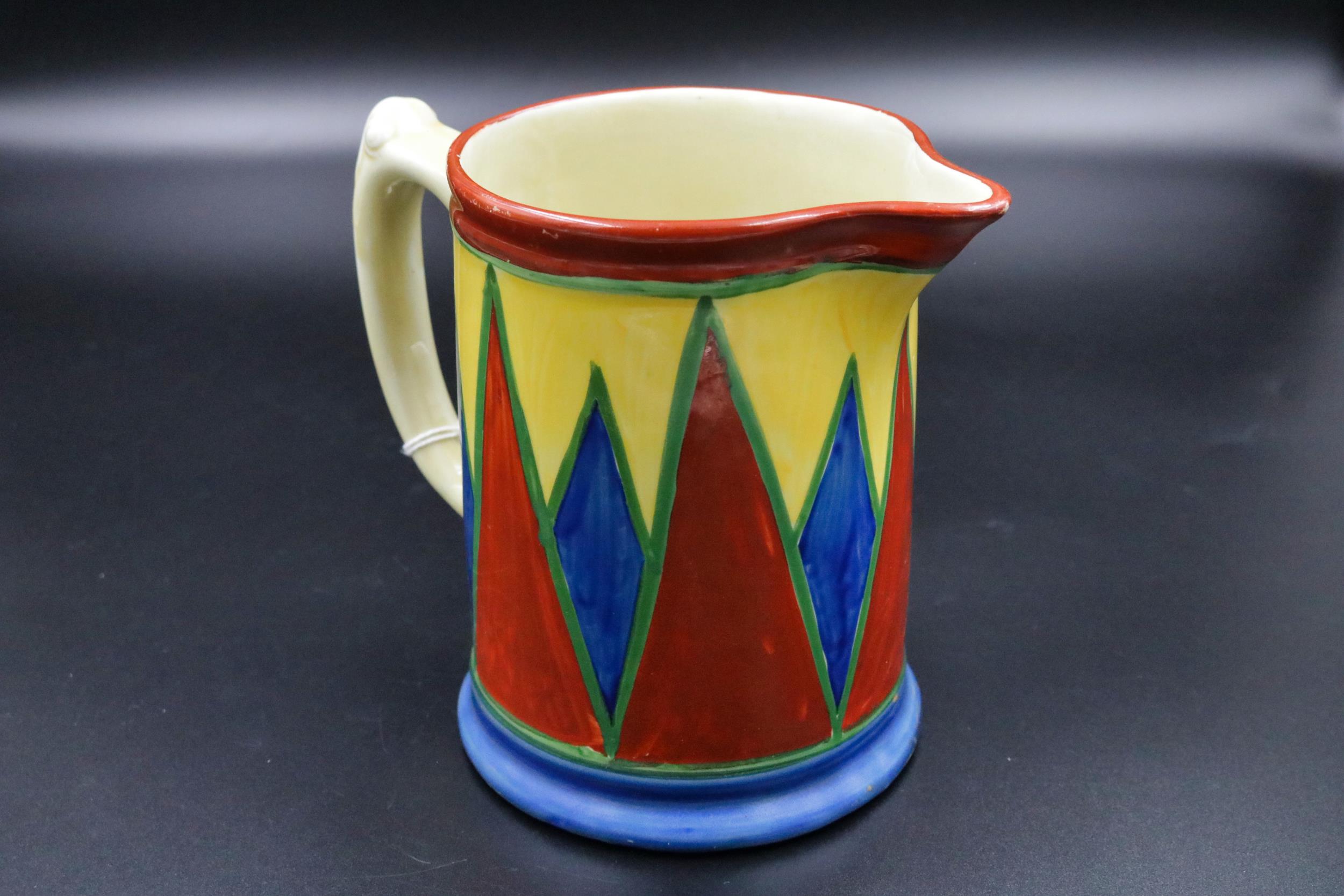 A lovely large Clarice Cliff, Bizarre, geometric jug c1929 with hand painted Bizarre by Clarice - Bild 3 aus 8
