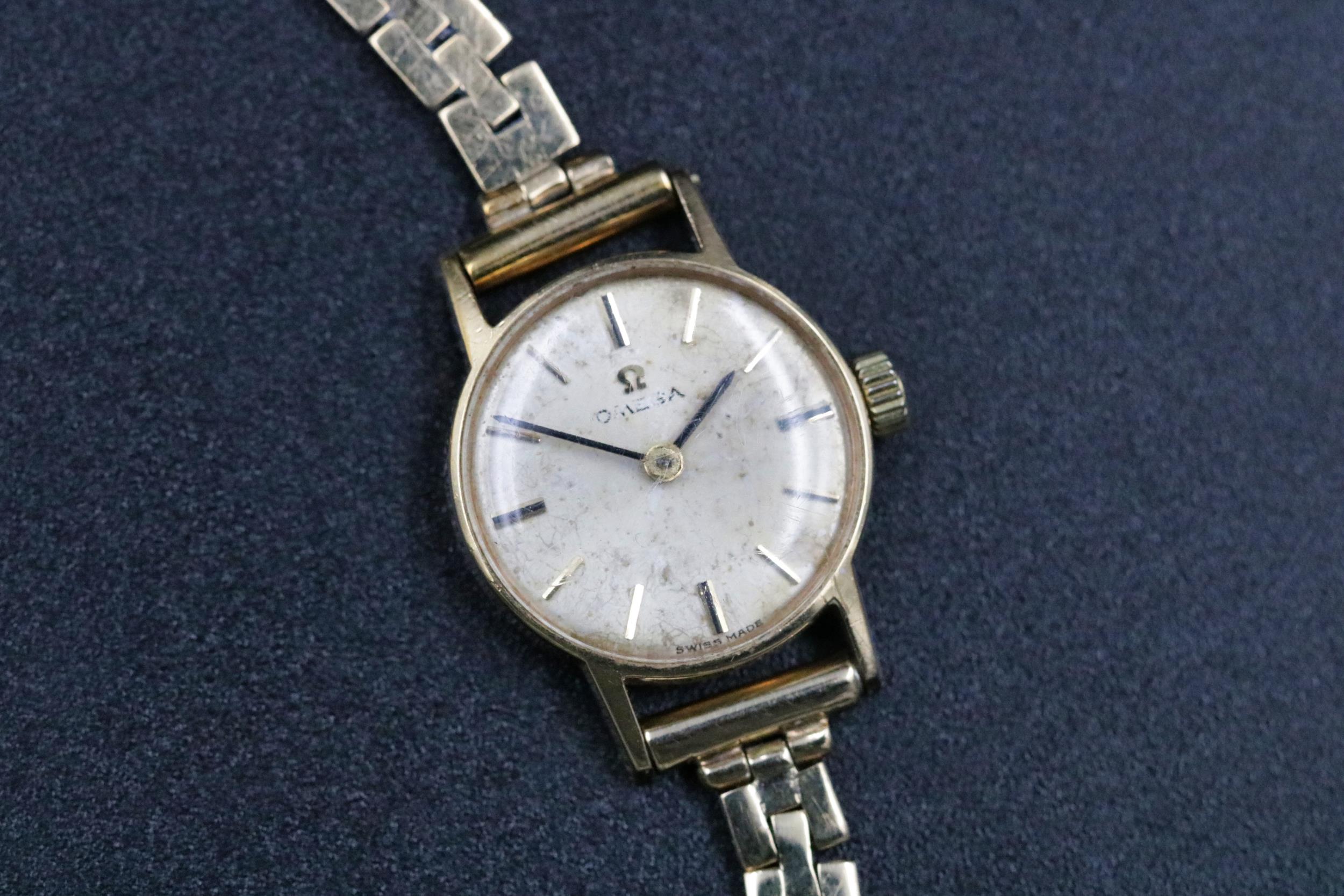 9ct gold ladies Omega watch including the bracelet in working condition (overall weight 16grams) - Image 7 of 8