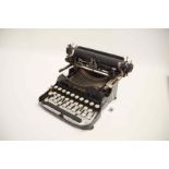 Vintage Portable Corona Rypewriter No 3