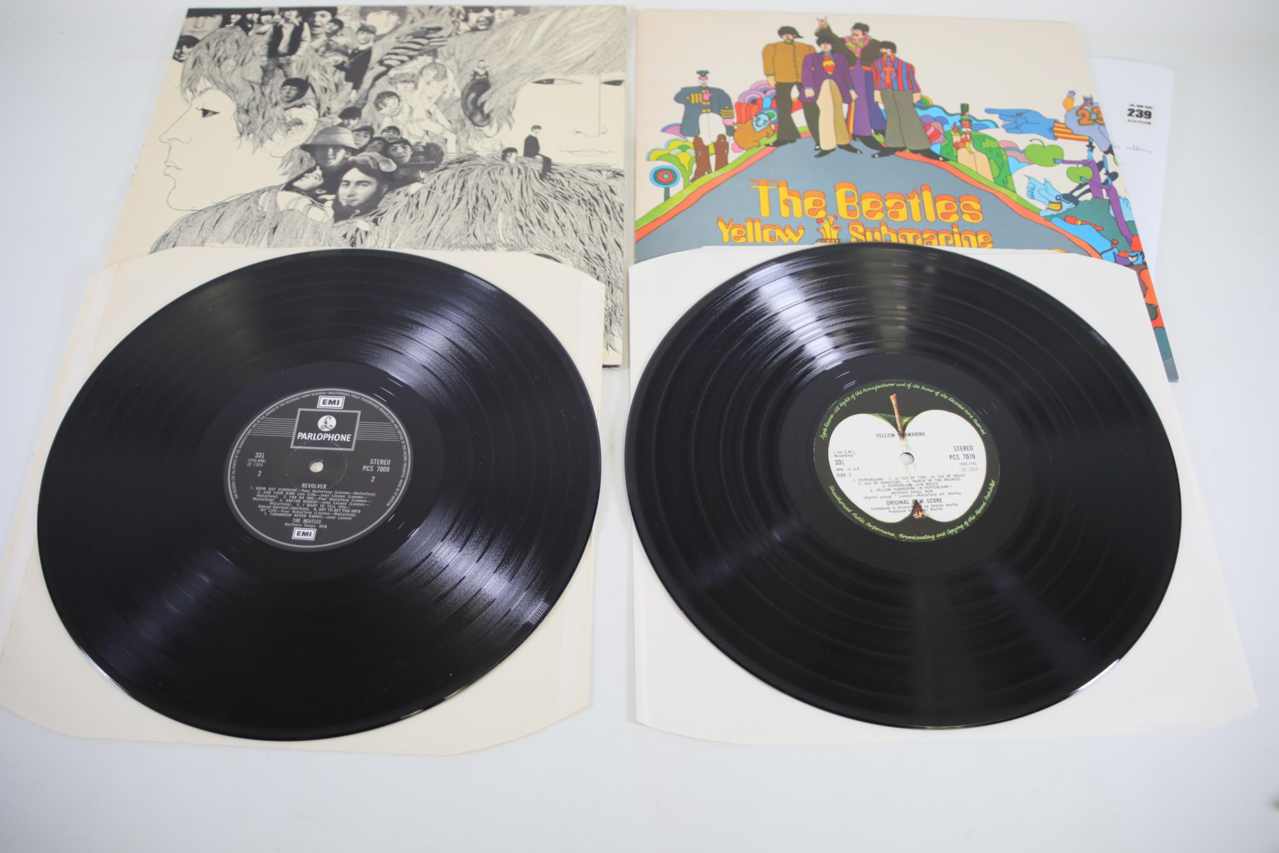 x4 The Beatles Vinyl LPs - Image 4 of 8