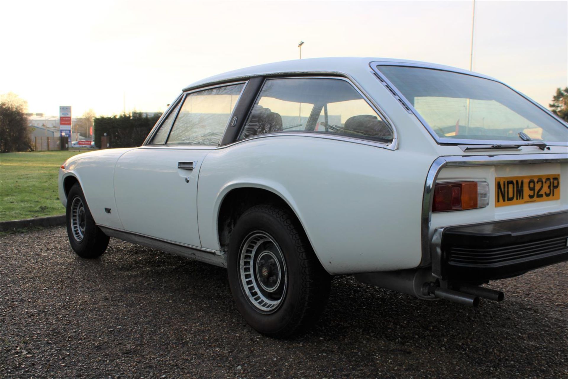 1975 Jensen GT - Image 8 of 22