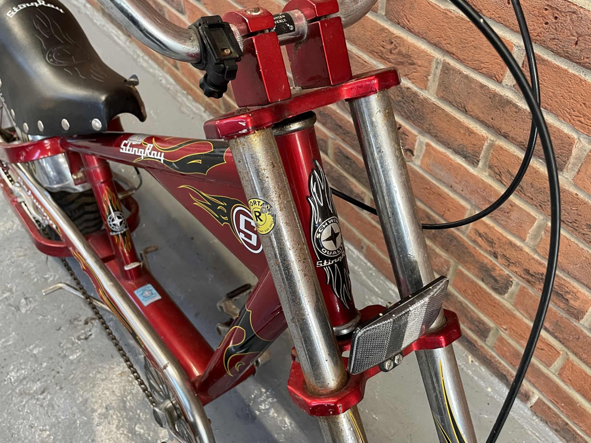 Retro Stingray Bicycle - Image 4 of 4