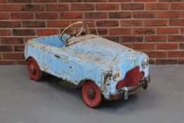 Vintage Tri-Ang Tin Plate Childs Pedal Car