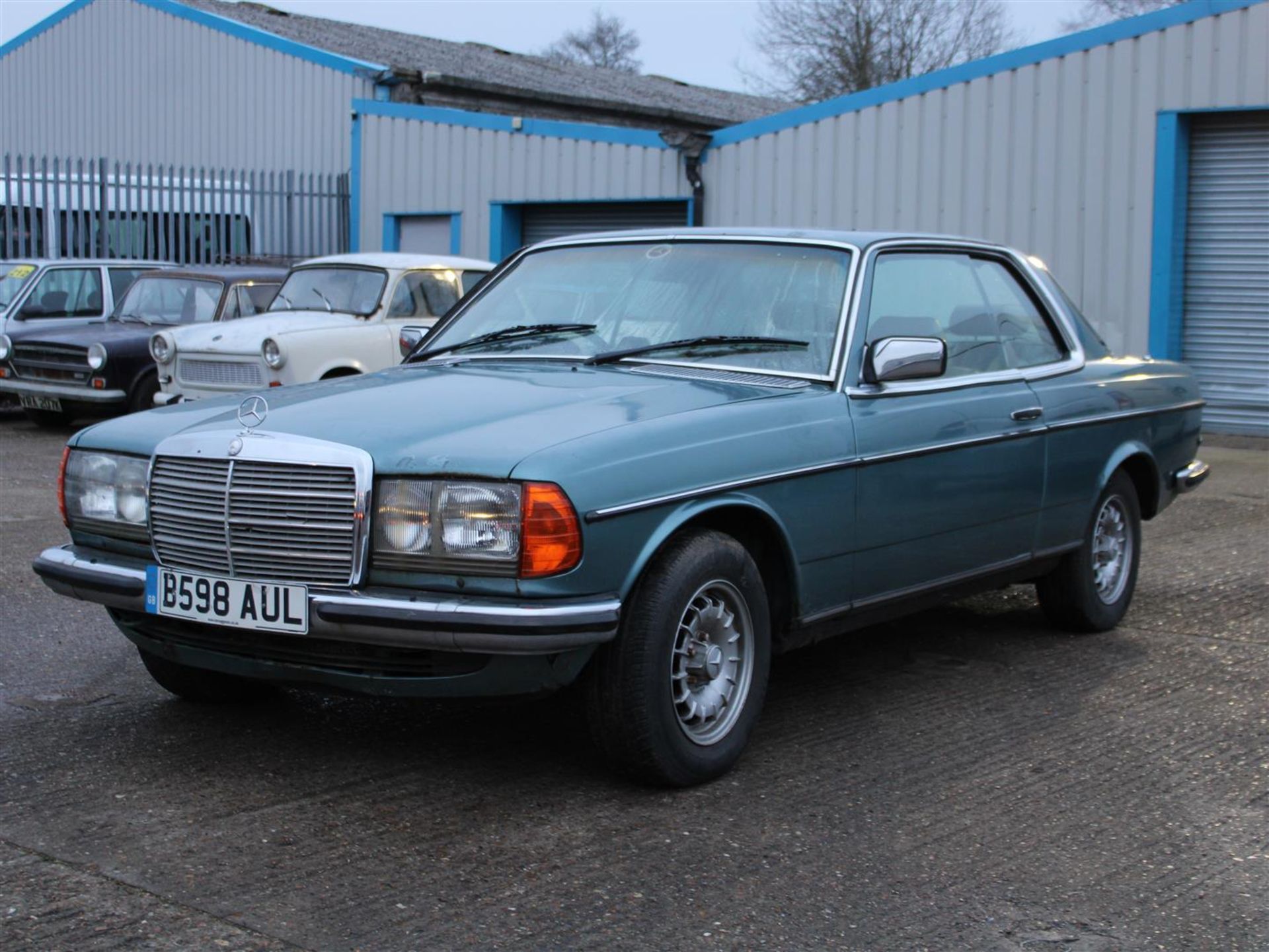 1984 Mercedes W123 280CE Auto