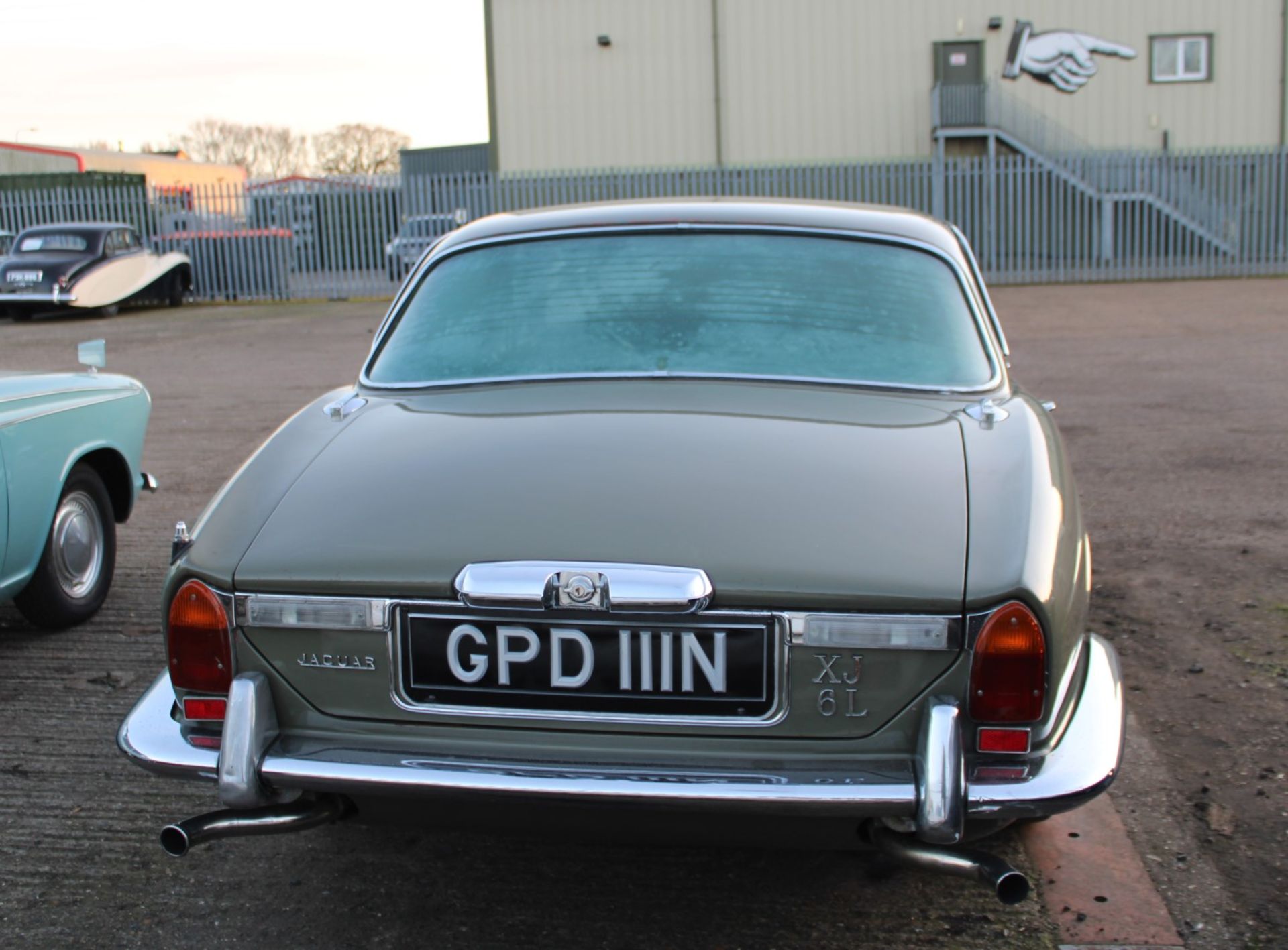 1974 Jaguar XJ6 4.2 Auto Series II - Image 5 of 18