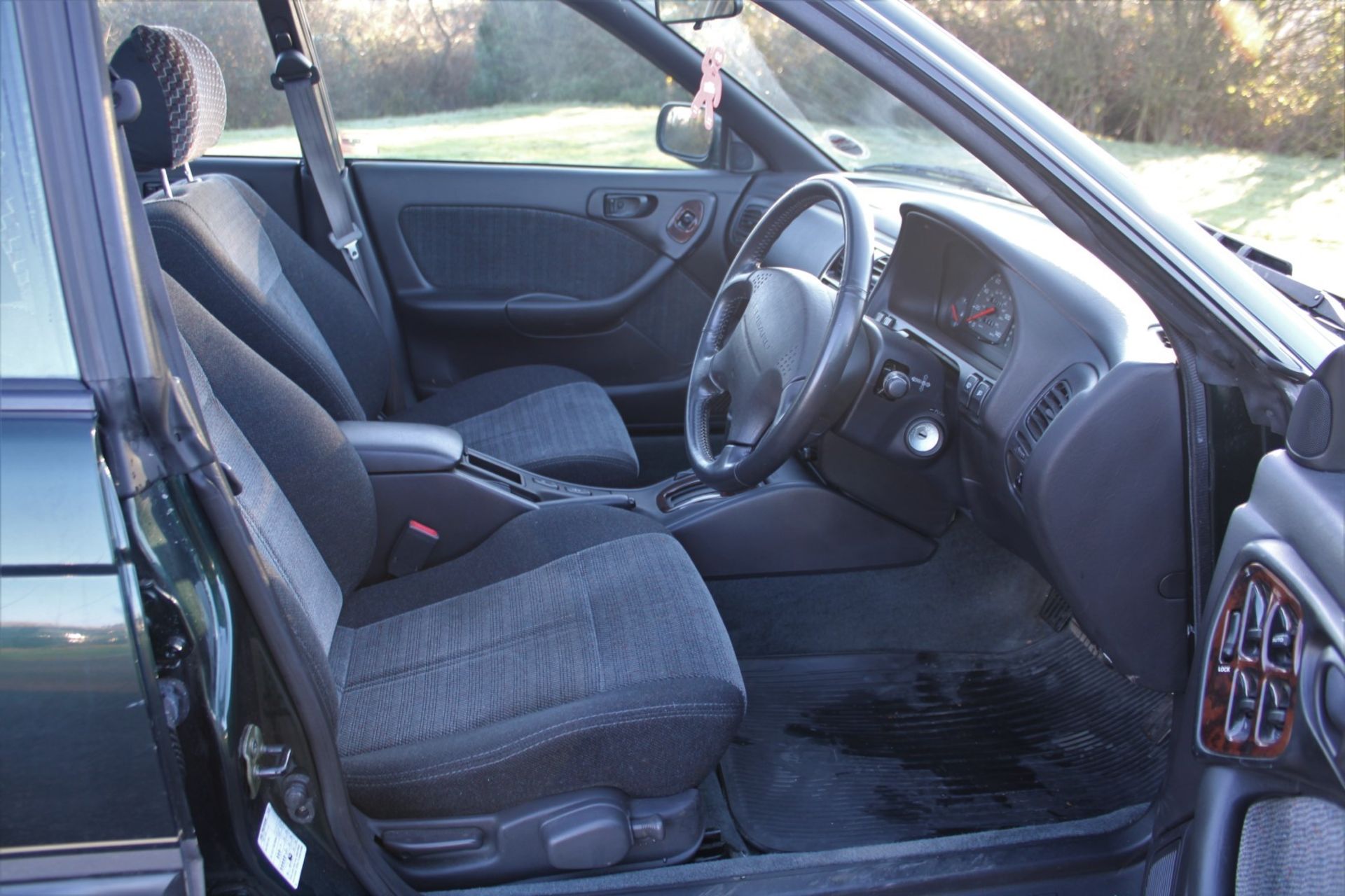 1998 Subaru Legacy Outback Auto 12,000 miles from new - Image 7 of 21