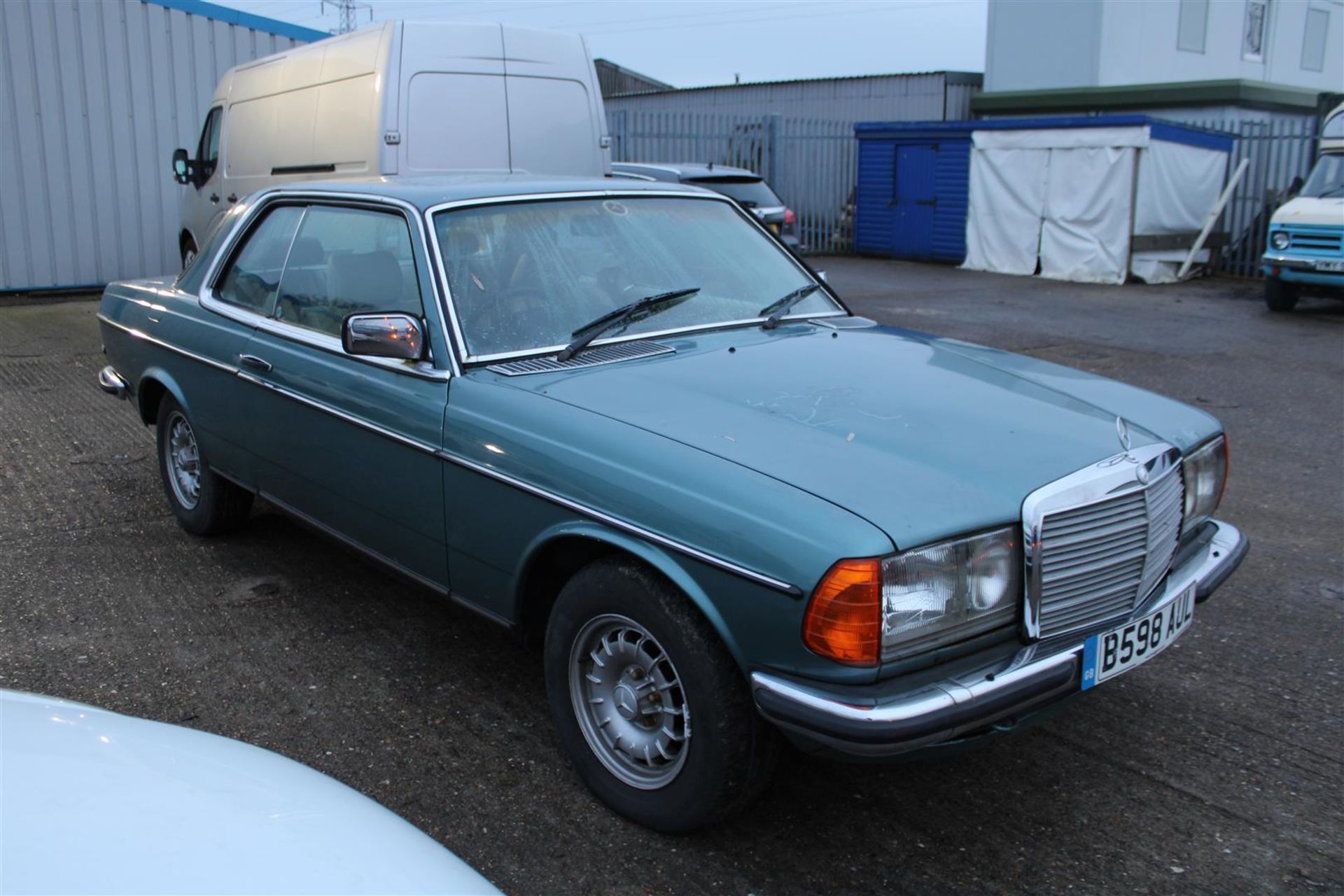 1984 Mercedes W123 280CE Auto - Image 7 of 21