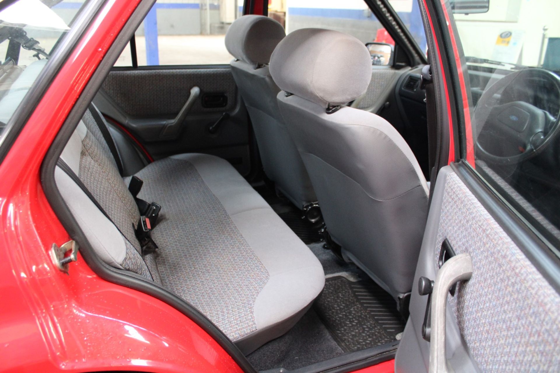 1988 Ford Escort 1.4 LX One owner from new - Image 22 of 26