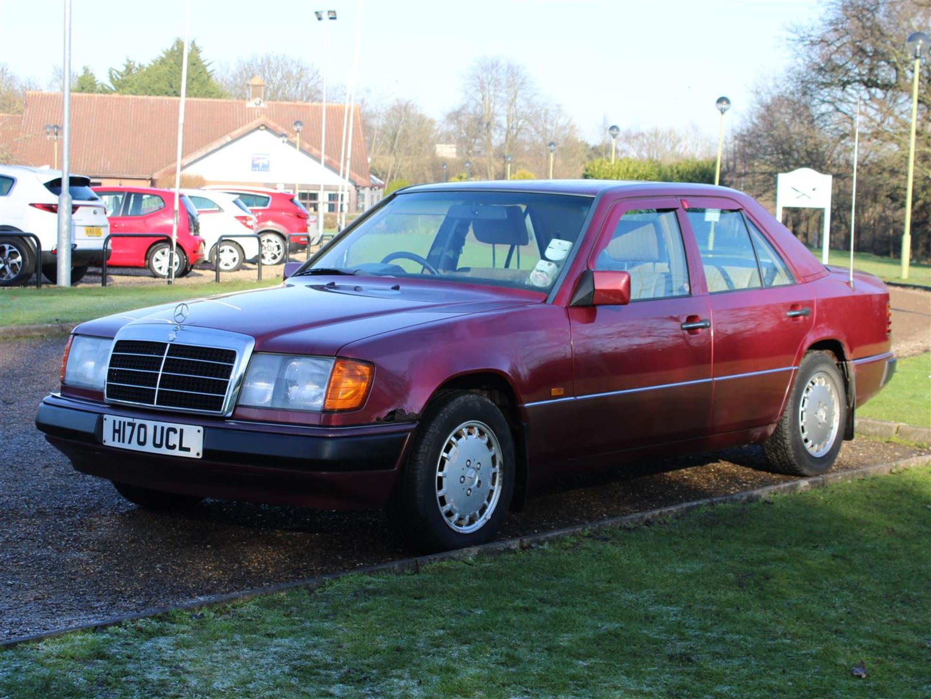 1991 Mercedes W124 230E Auto