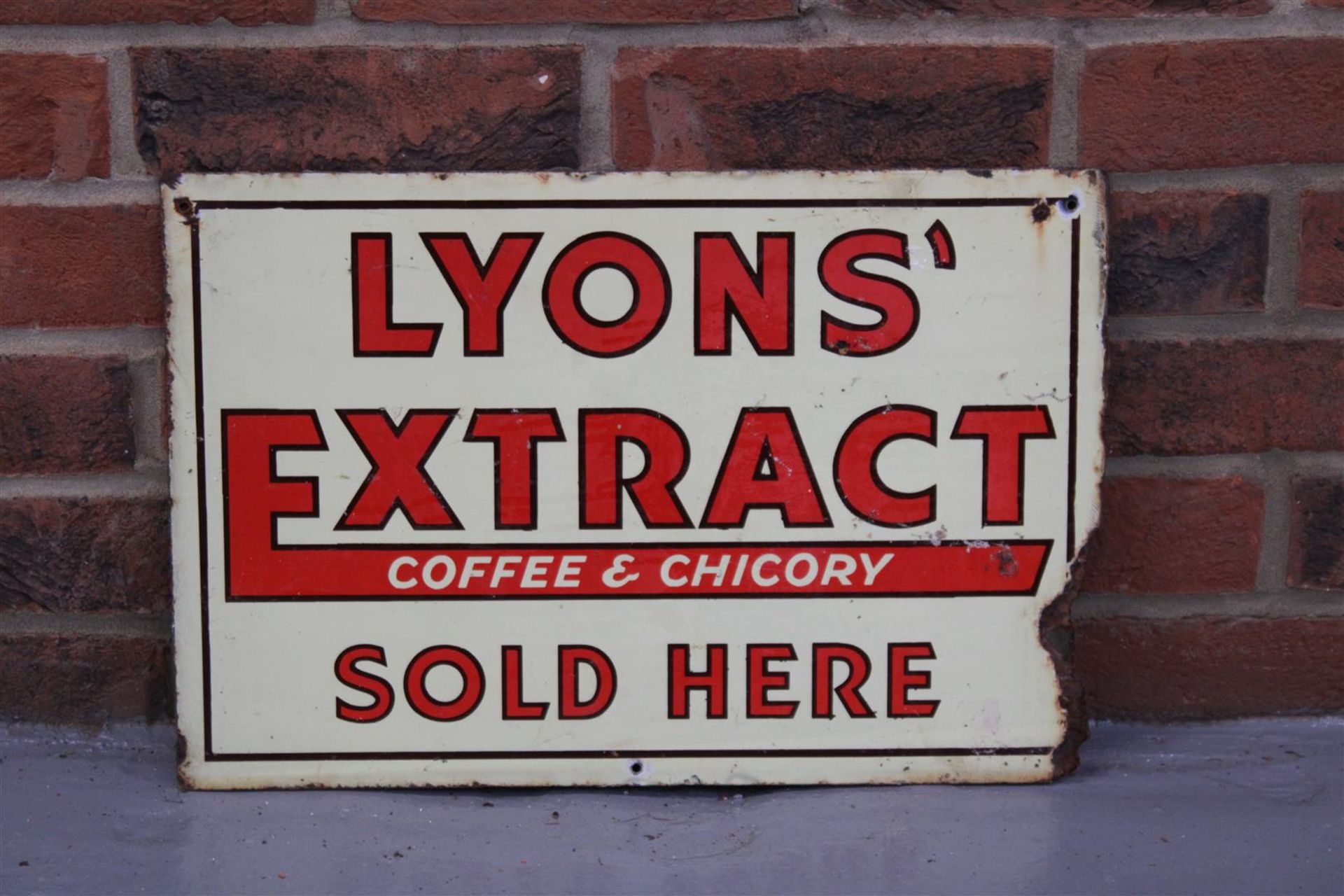 Original Enamel Lyons Extract Double Sided Sign - Image 2 of 2