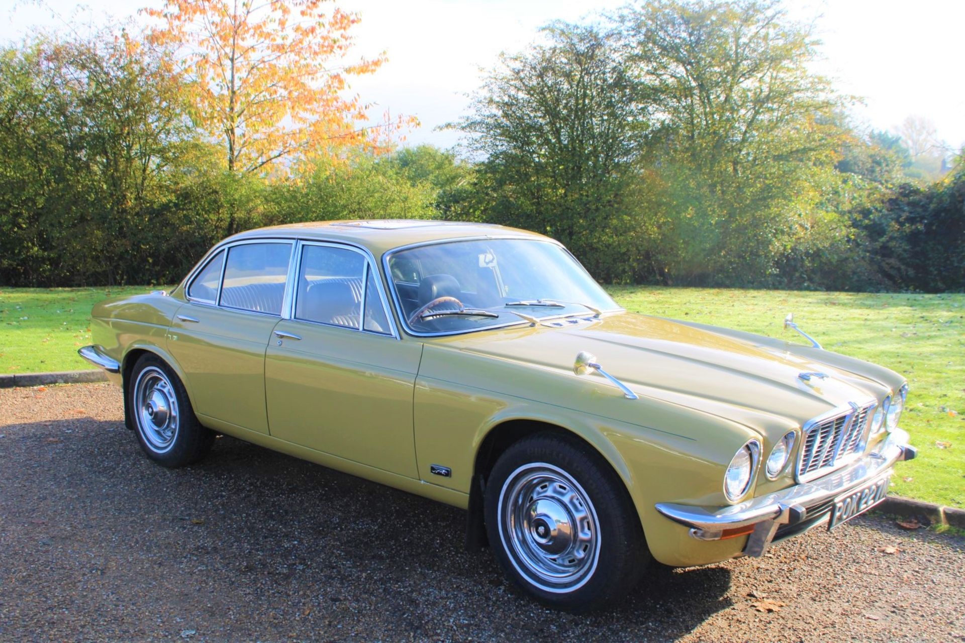 1973 Jaguar XJ6 4.2 Manual SII - Image 3 of 19