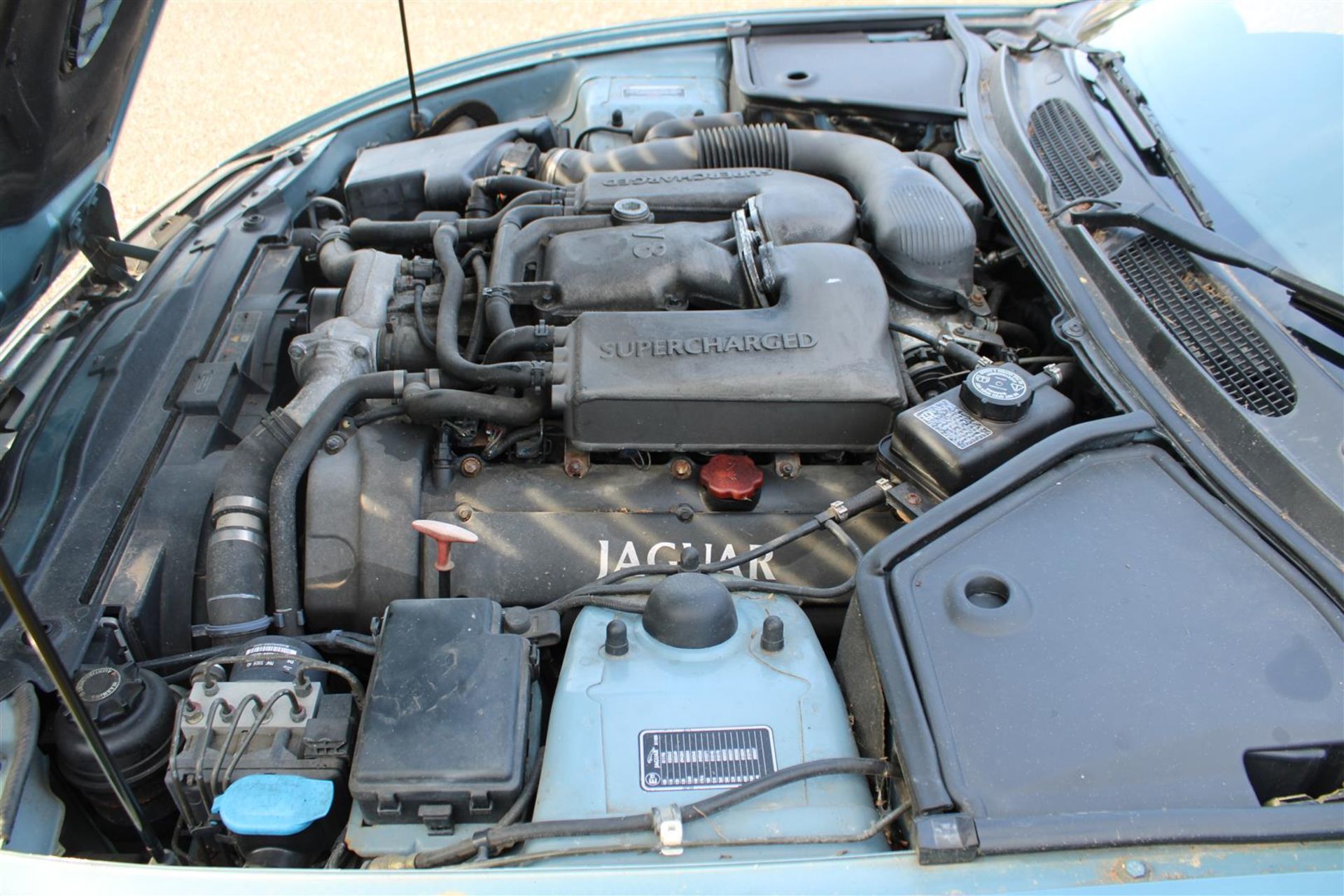 2001 Jaguar XKR 4.0 Coupe Auto - Image 19 of 23