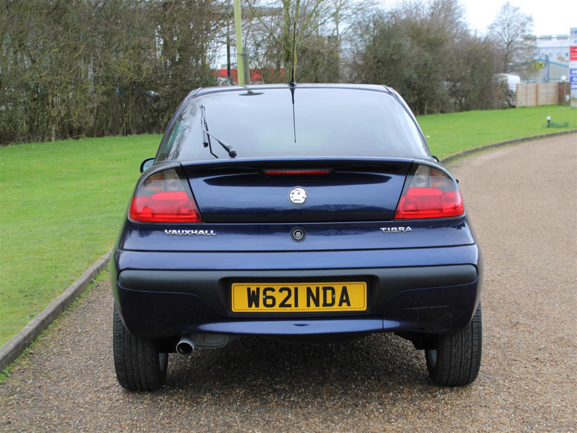 2000 Vauxhall Tigra 1.4 9,541 miles from new - Image 5 of 16