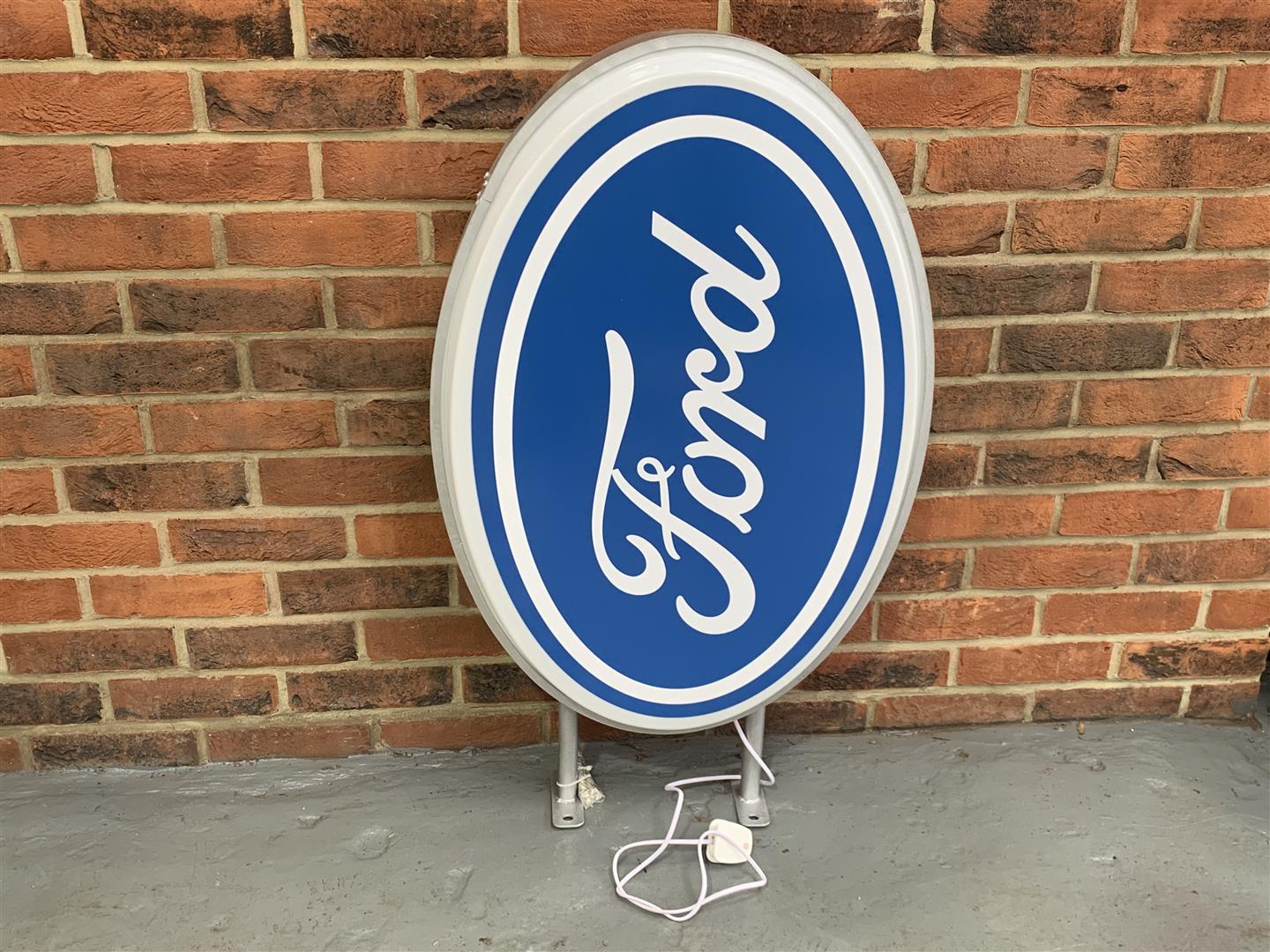 Modern Wall Mounted Oval Illuminated Ford Dealership Sign - Image 2 of 2