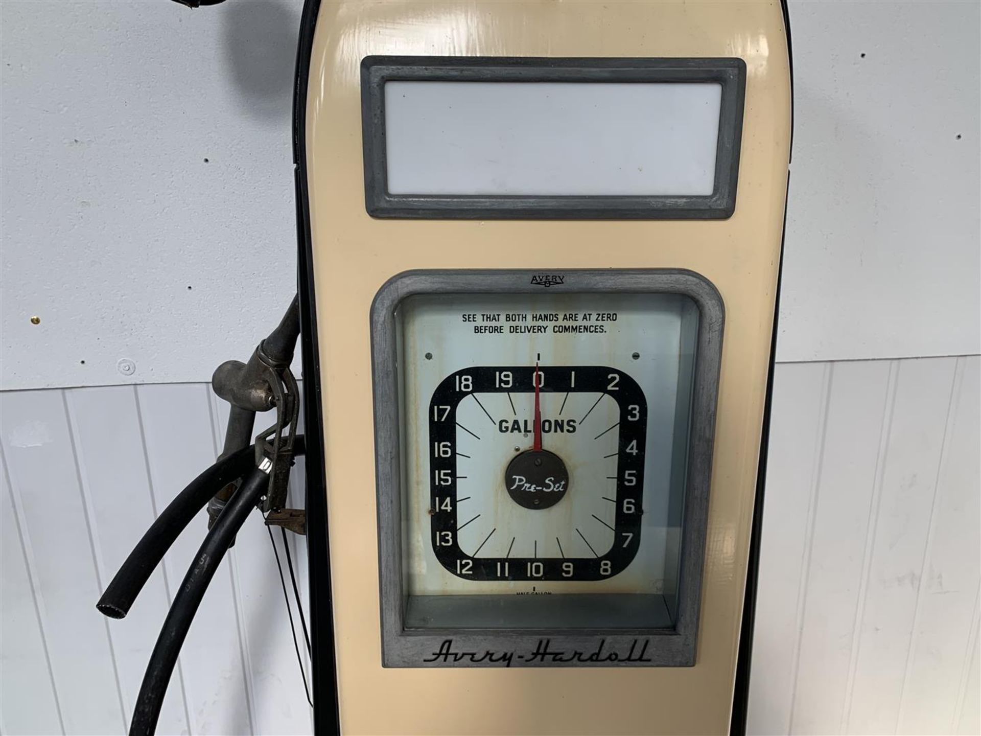 Vintage Avery-Hardoll Electric Petrol Pump - Image 4 of 8