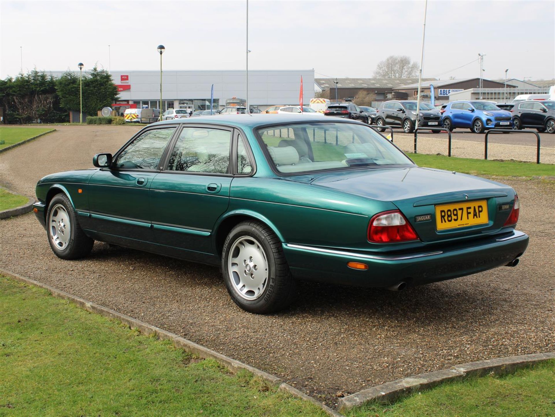 1997 Jaguar XJ Sport 3.2 V8 Auto 39,461 miles from new - Image 5 of 16