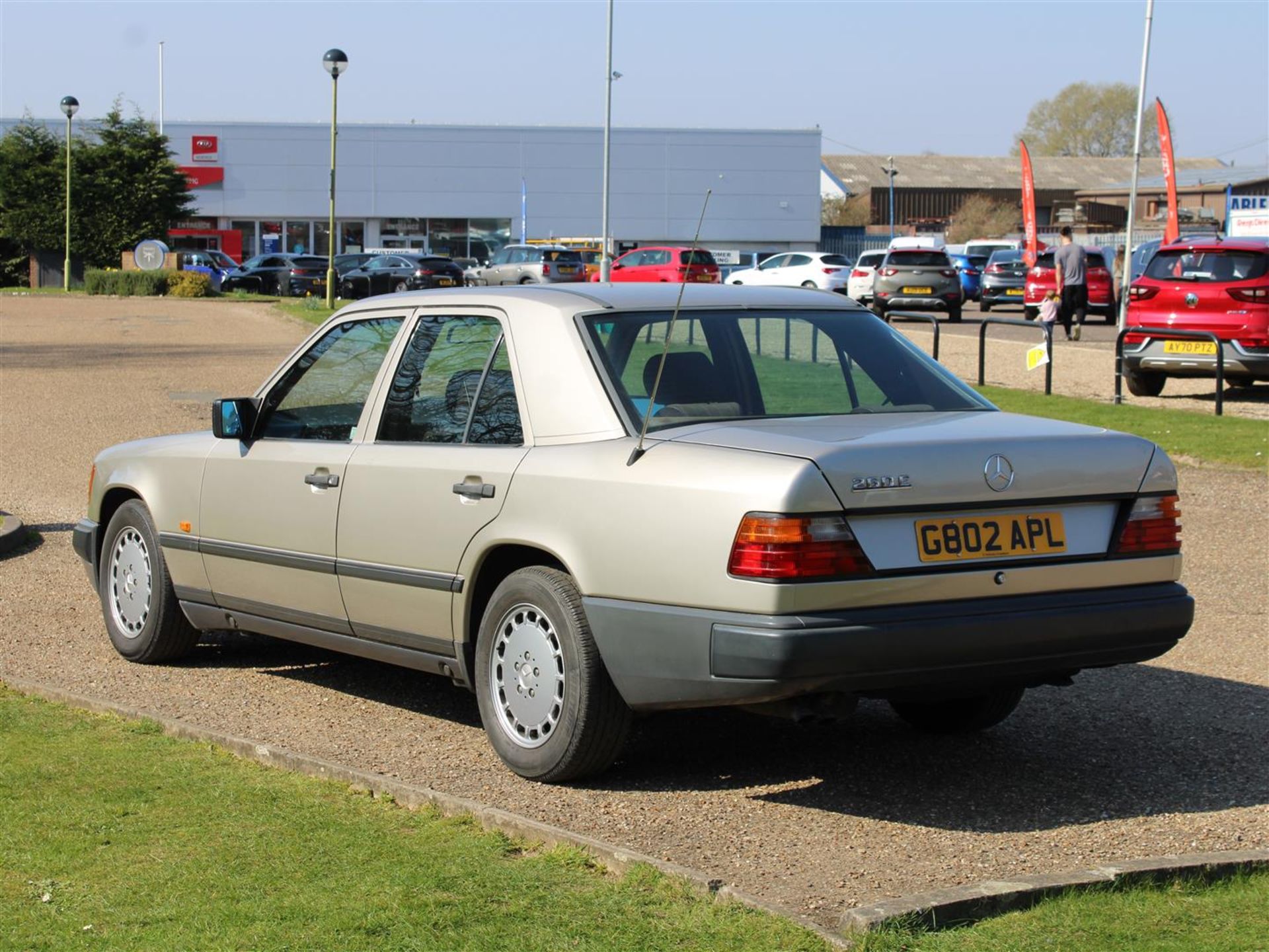 1989 Mercedes W124 260 E Auto - Image 4 of 23