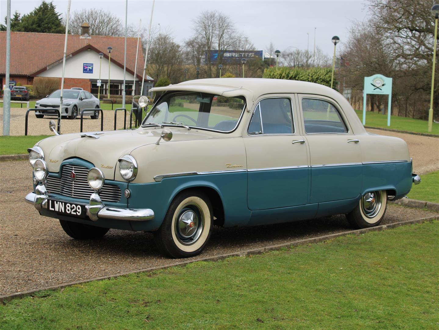 1955 Ford Zephyr Zodiac Mk1 - Image 3 of 25