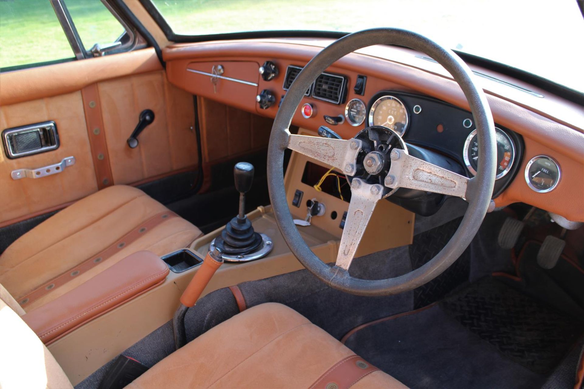 1975 MG B GT - Image 14 of 17