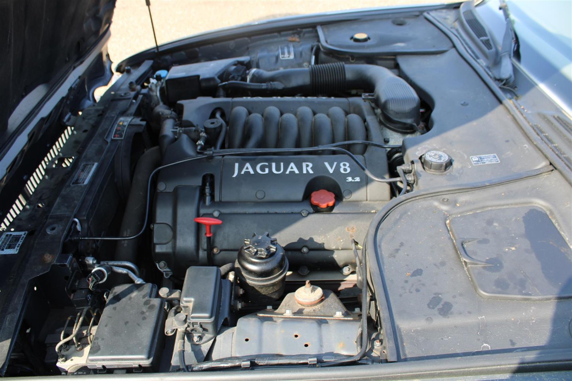 2002 Jaguar XJ Executive 3.2 Auto - Image 16 of 21