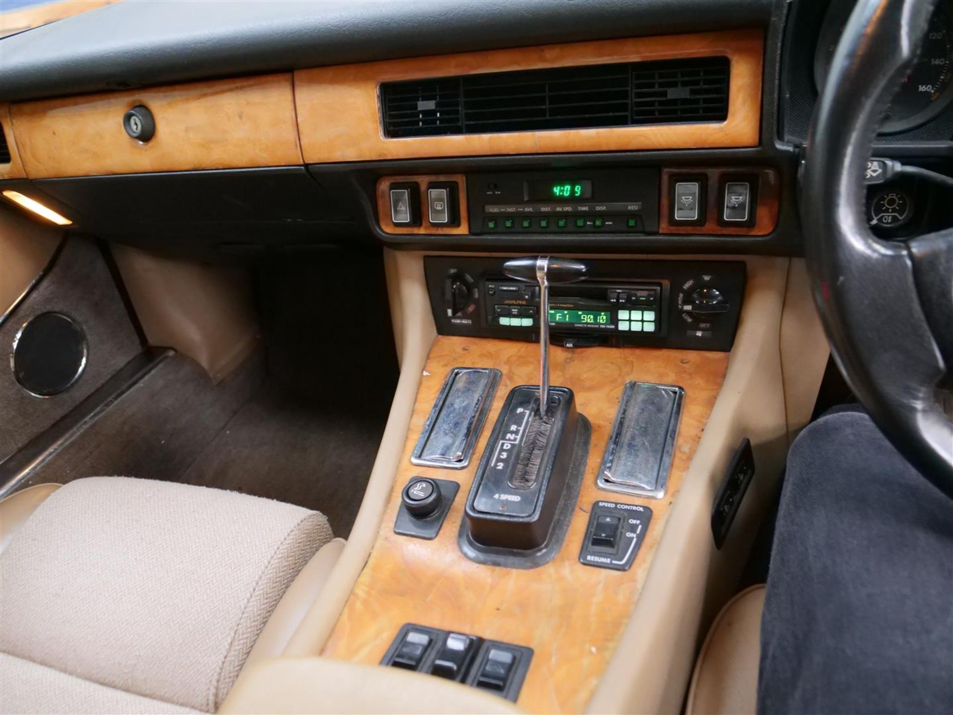 1989 Jaguar XJ-S 3.6 Auto - Image 12 of 35