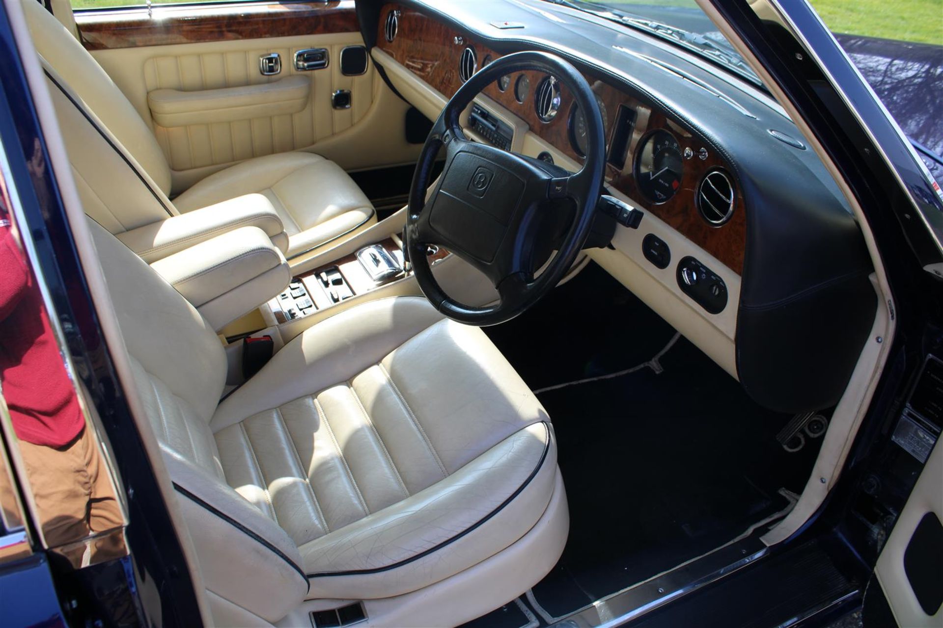 1995 Bentley Turbo R - Image 8 of 25