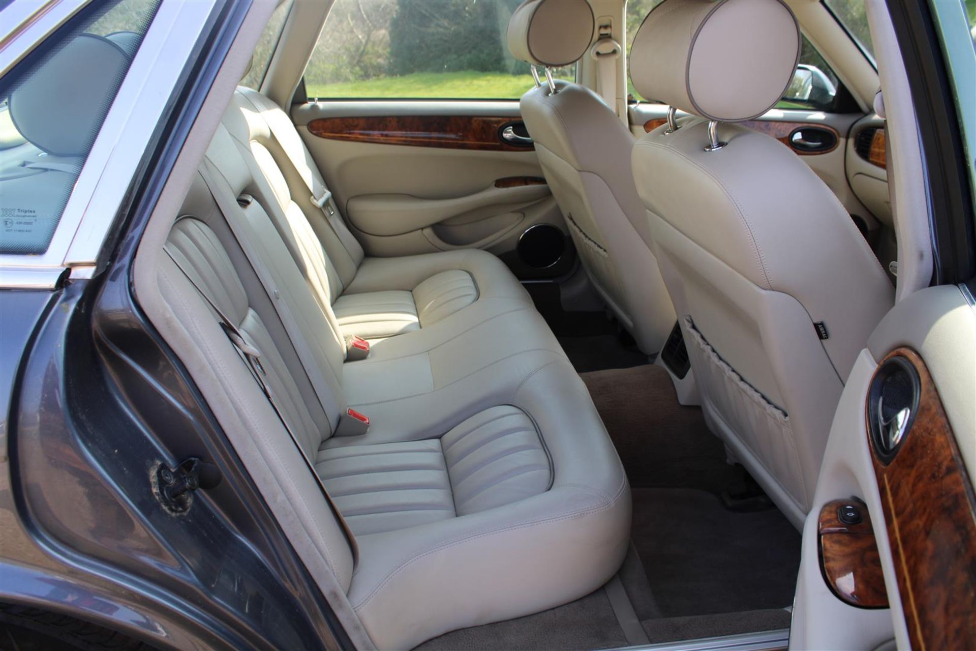 2002 Jaguar XJ Executive 3.2 Auto - Image 11 of 21