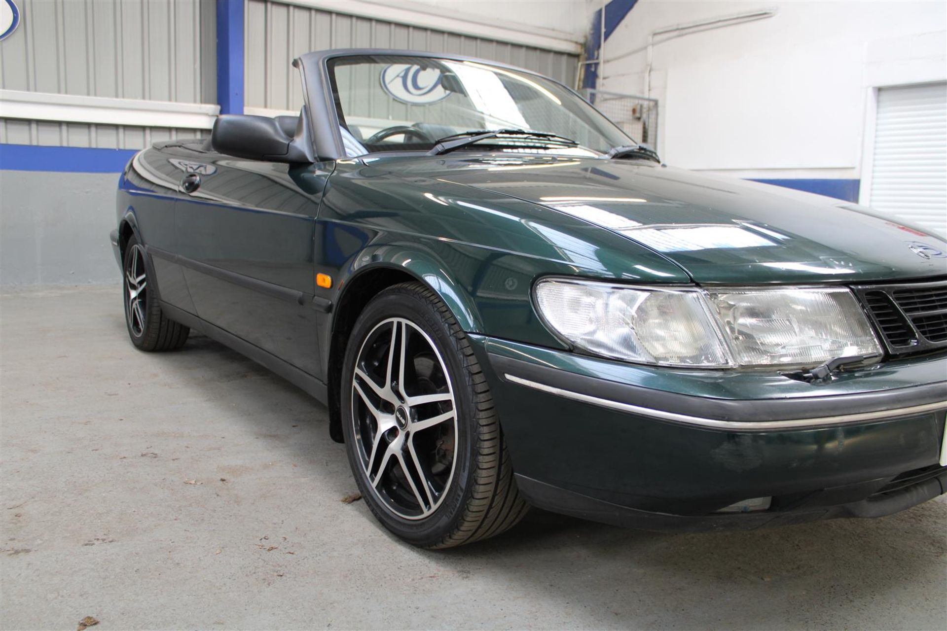 1996 Saab 900 SE V6 Auto Diamond Edition Convertible - Image 9 of 23