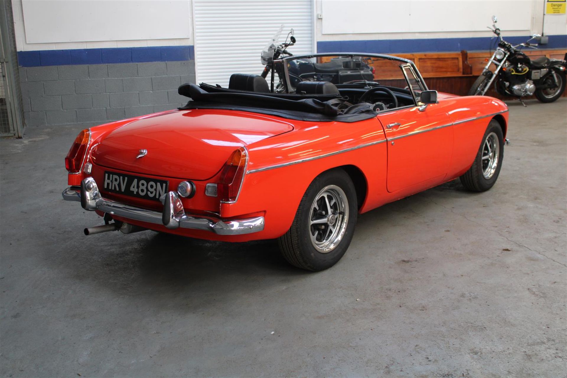 1975 MG B Roadster - Image 7 of 24