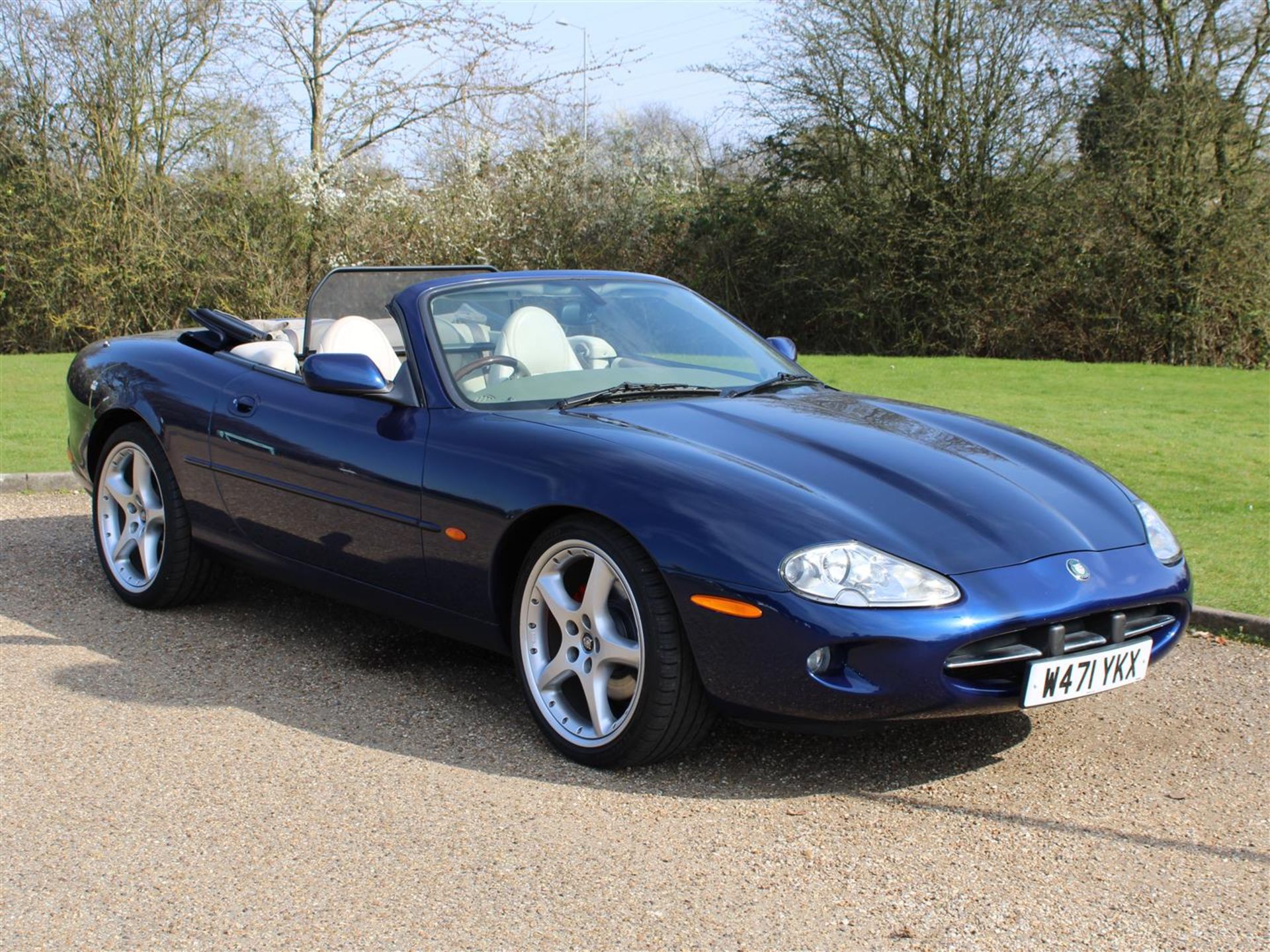 2000 Jaguar XK8 4.0 Convertible Auto