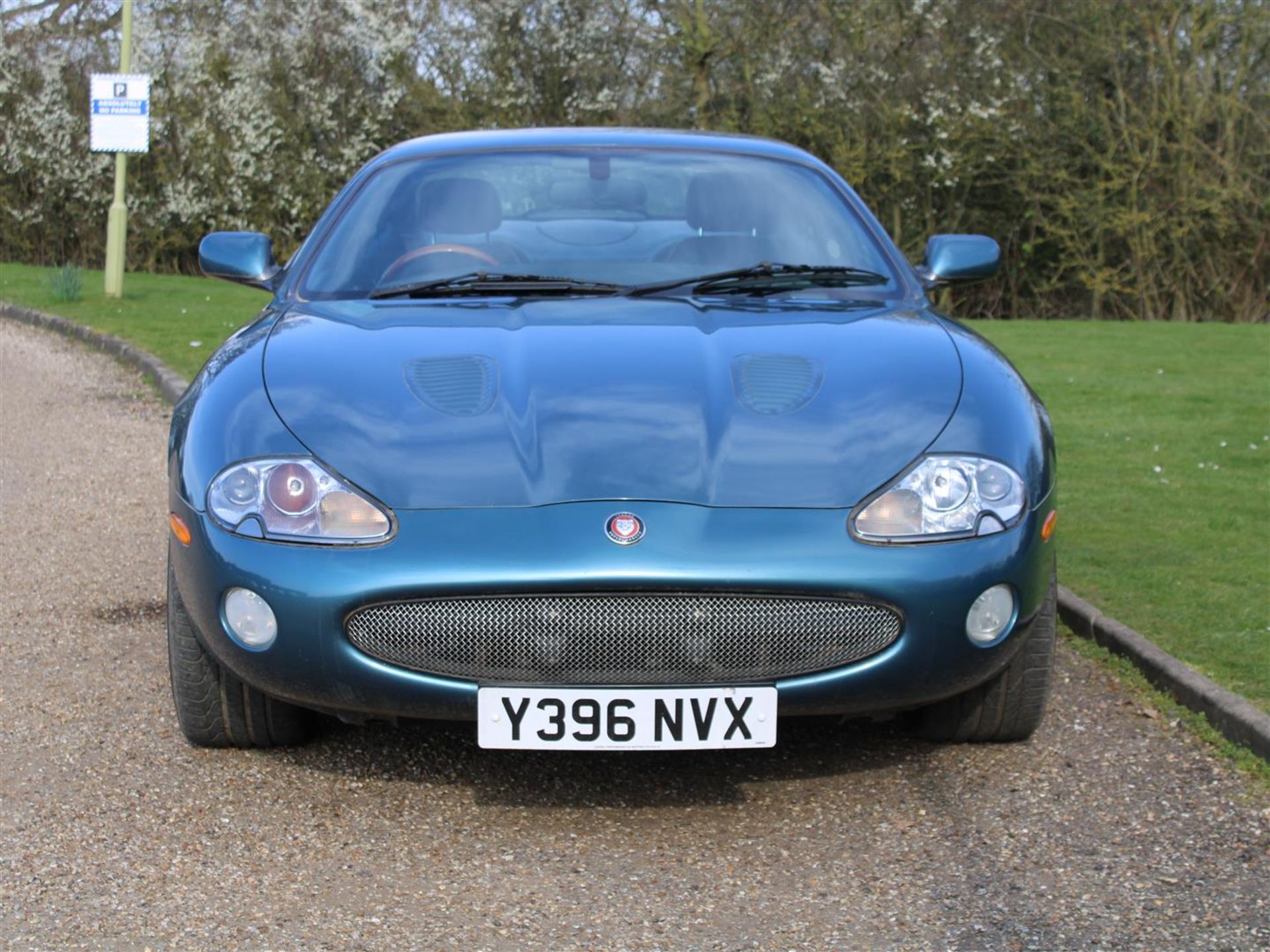 2001 Jaguar XKR 4.0 Coupe Auto - Image 2 of 23