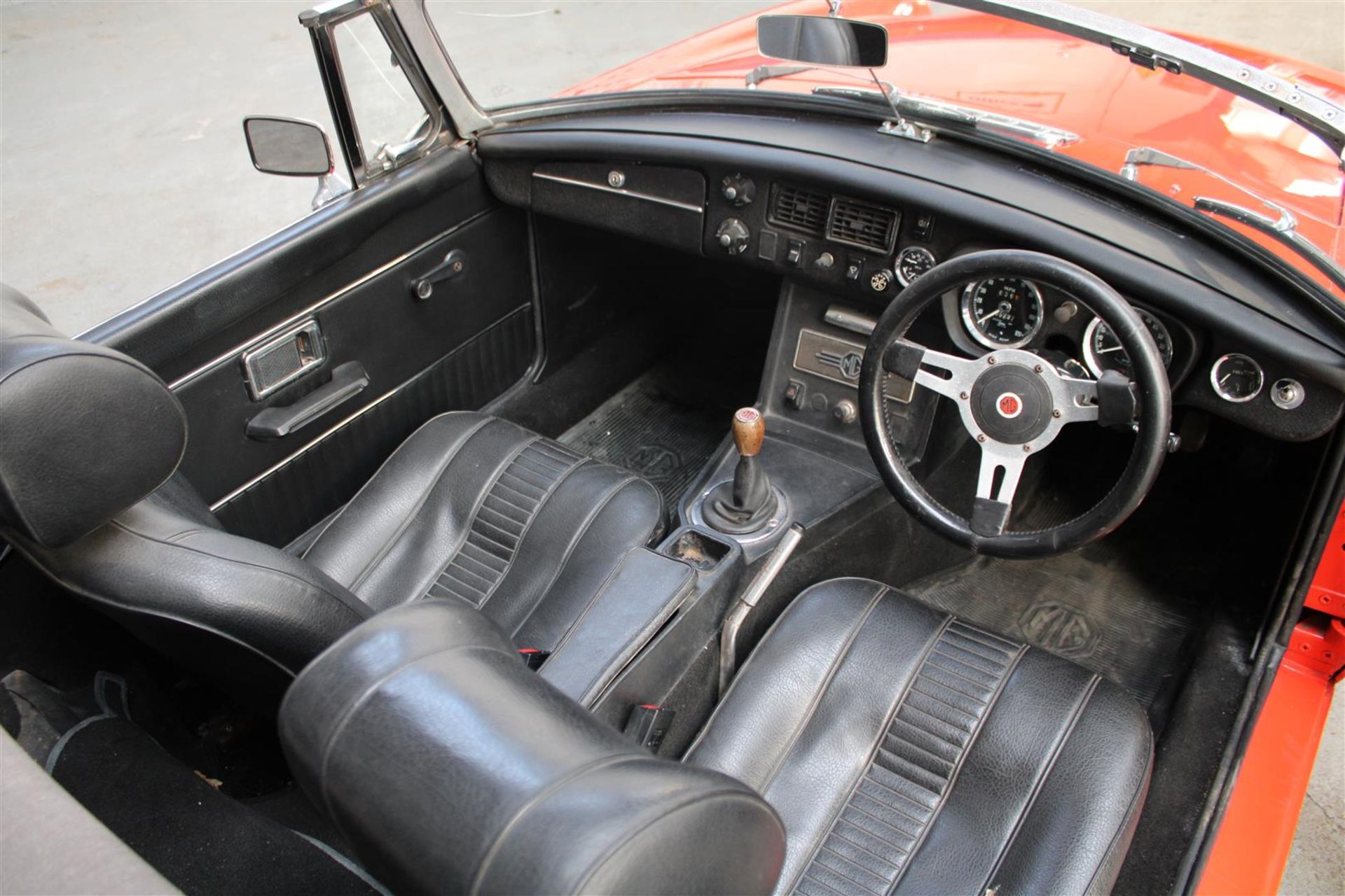 1975 MG B Roadster - Image 12 of 24