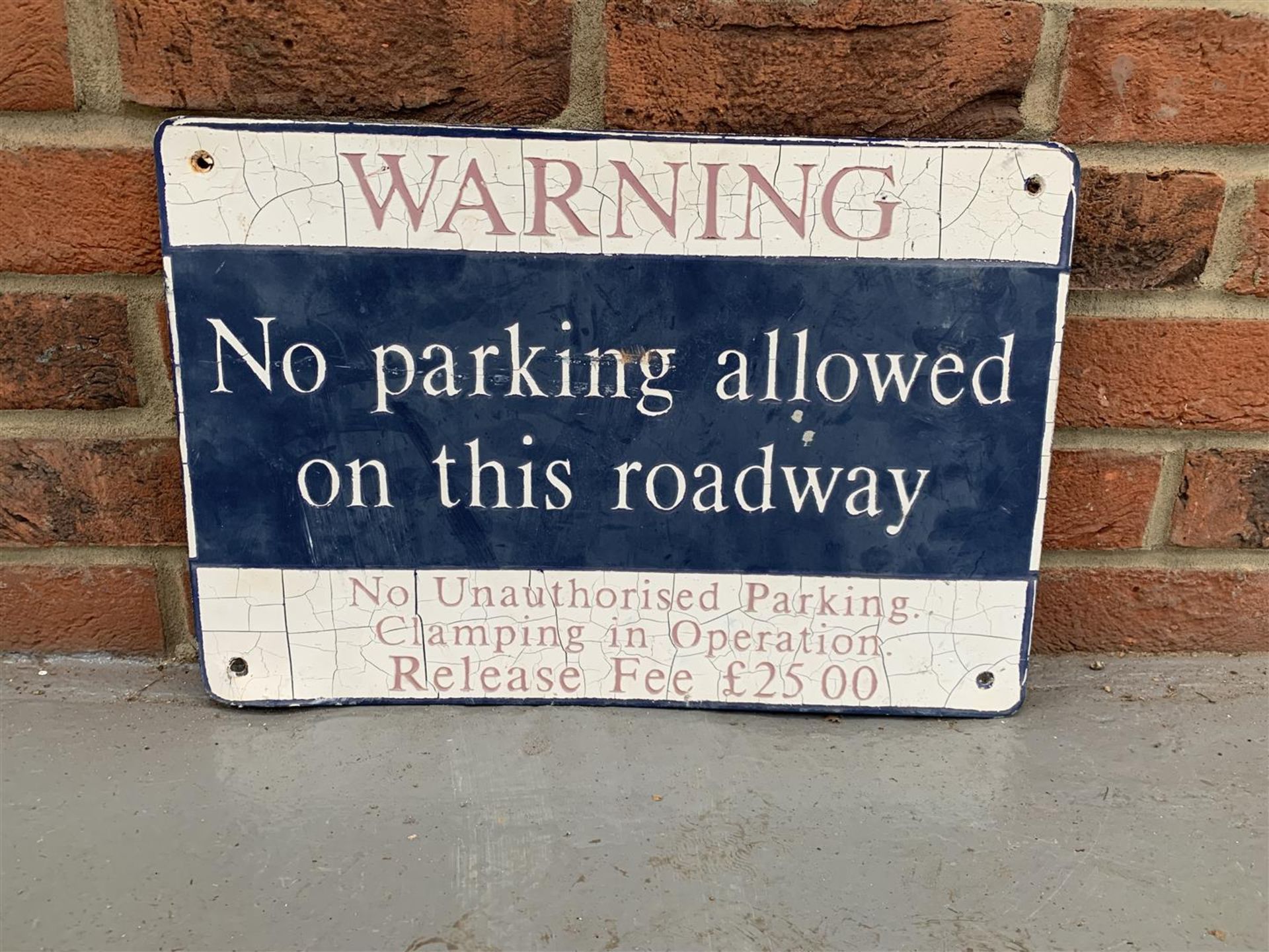 Metal No Parking" Warning Sign"