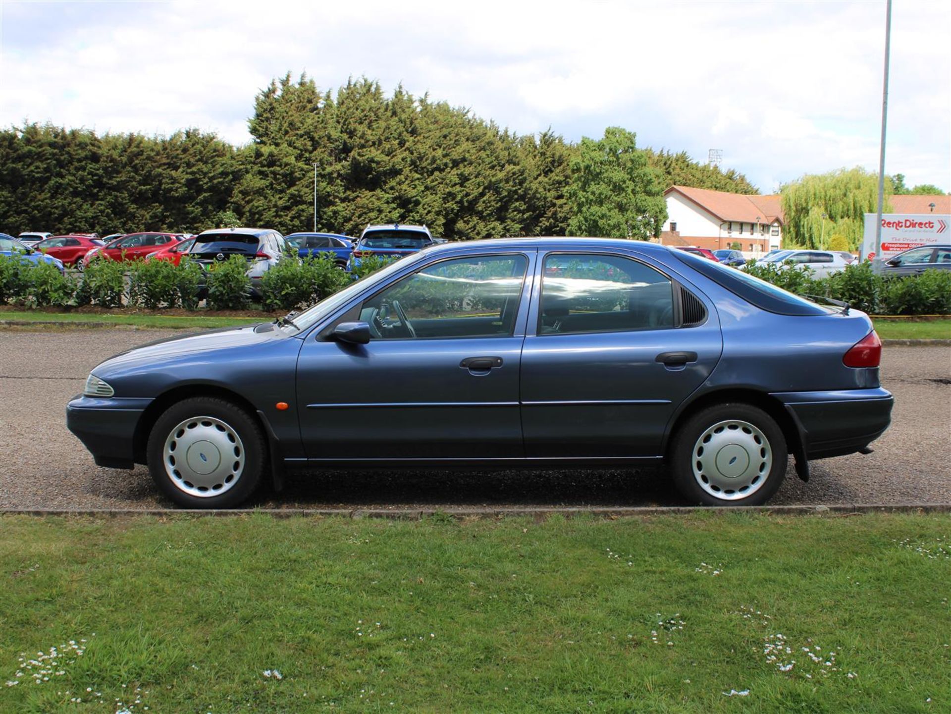 1996 Ford Mondeo Verona One owner. 23,584 miles from new - Image 4 of 20