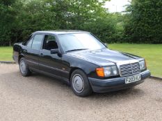 1989 Mercedes W124 230 E Auto