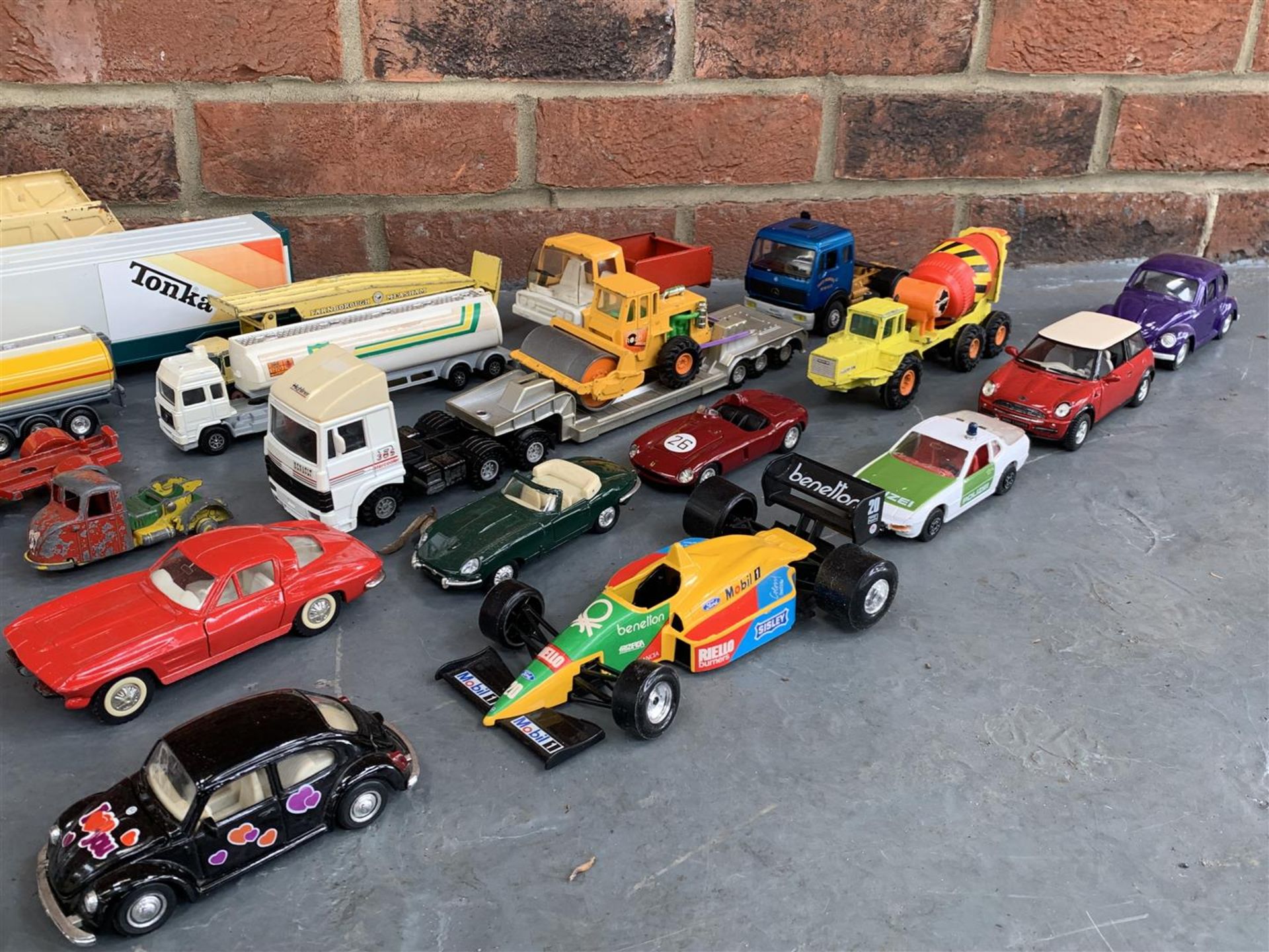 Quantity Of Play Worn Die Cast Toy Cars/Lorries - Image 3 of 6