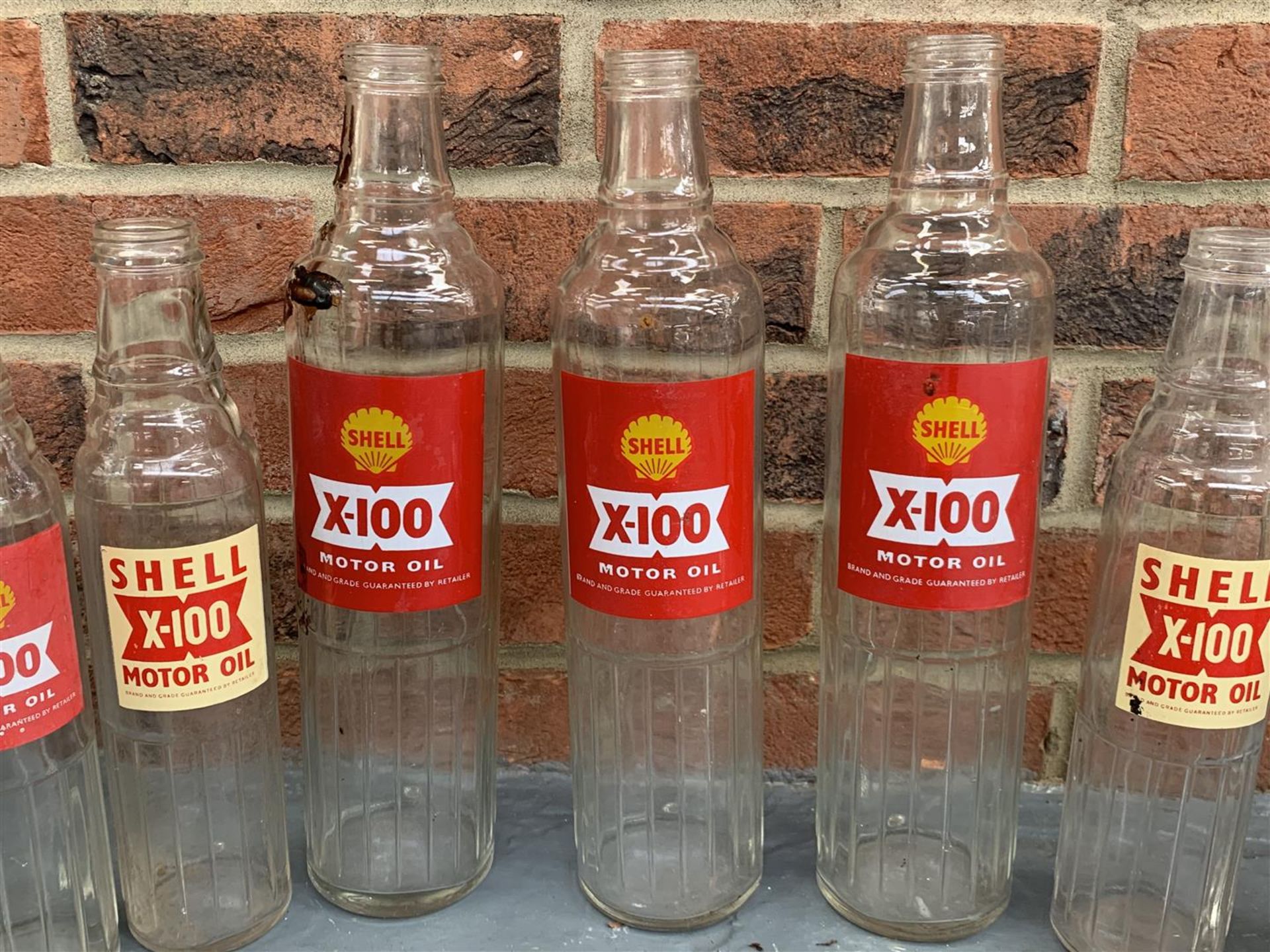 Eight Shell X100 Pint Bottles & Three Two Pint Bottles (11) - Image 3 of 4