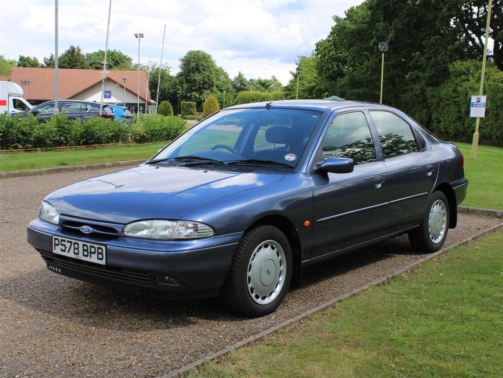 1996 Ford Mondeo Verona One owner. 23,584 miles from new - Image 3 of 20