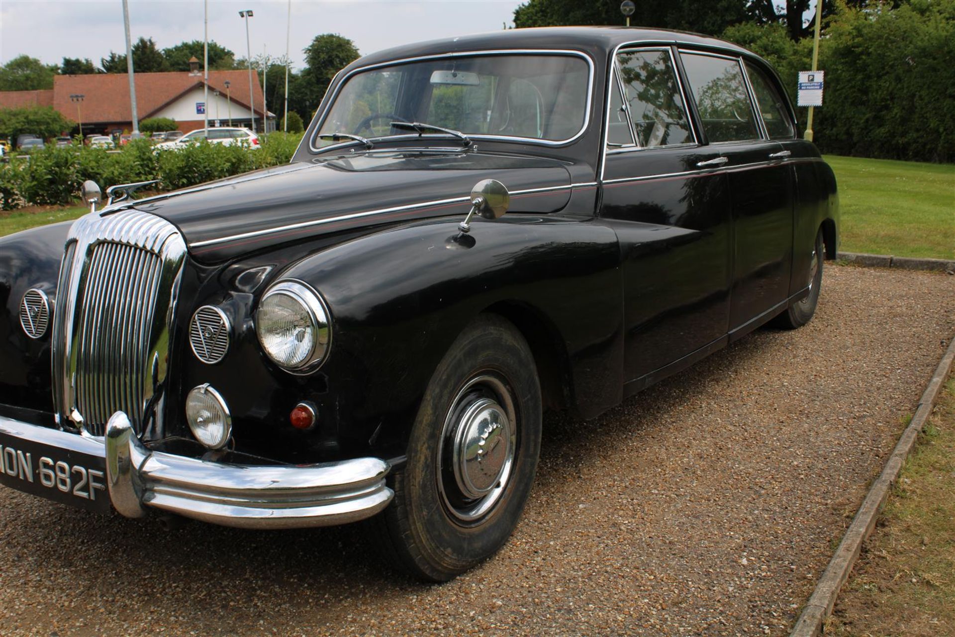 1968 Daimler Majestic Major Limousine - Image 19 of 22